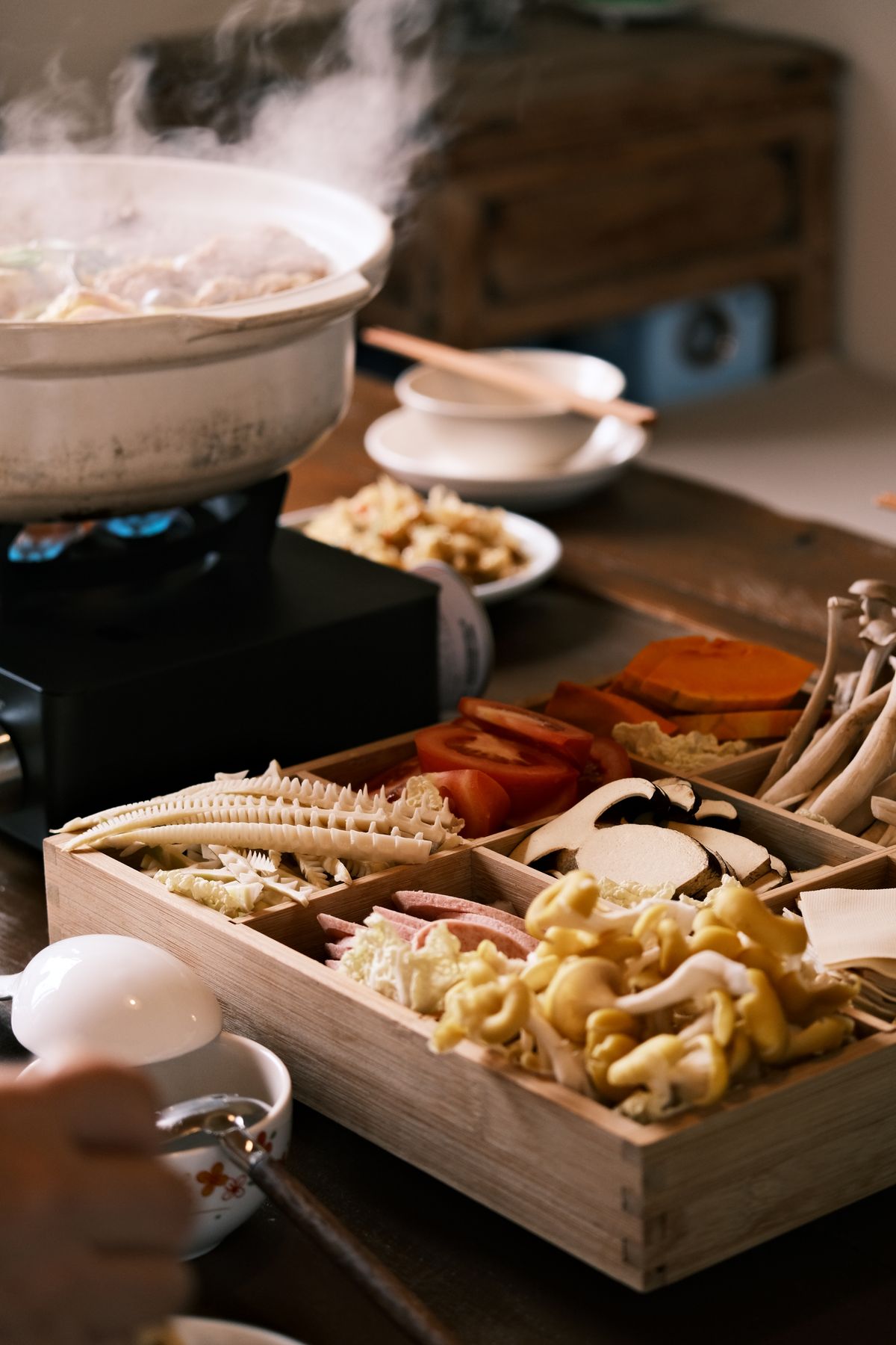 cách ướp lẩu bò nhúng hạt dổi Tây Bắc